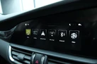 2017-alfa-romeo-giulia-20-veloce-small-74