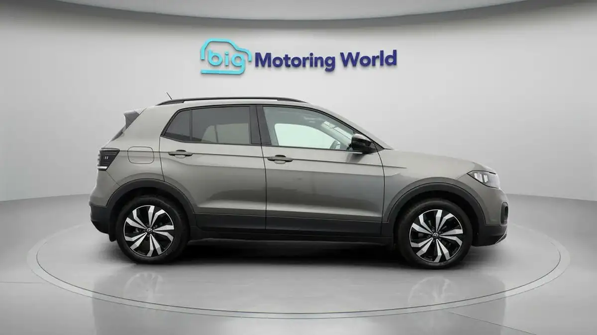 2021-volkswagen-t-cross-10-tsi-se-110ps-big-8