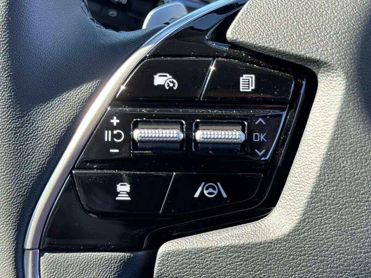 2024-kia-niro-ev-e-2-big-13
