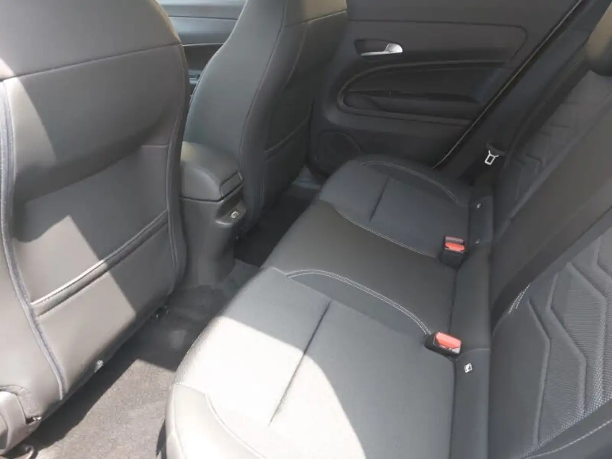 2025-jeep-avenger-12-gse-summit-e-hybrid-48v-auto-big-5
