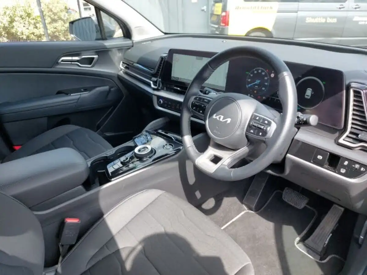 2024-kia-sportage-16-t-gdi-3-207bhp-hev-auto-big-11