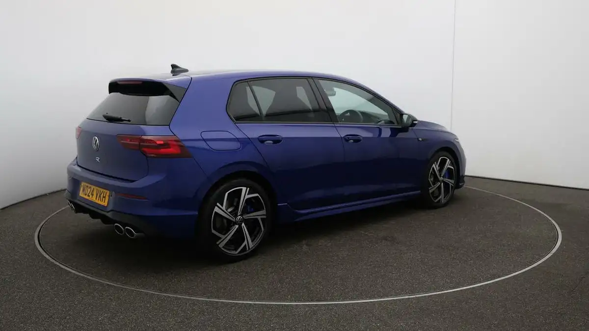 2024-volkswagen-golf-20-tsi-r-320ps-hatchback-big-53