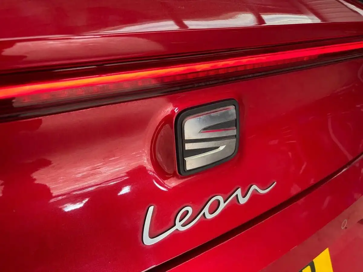 2020-seat-leon-15-etsi-fr-first-edition-hatchback-big-42
