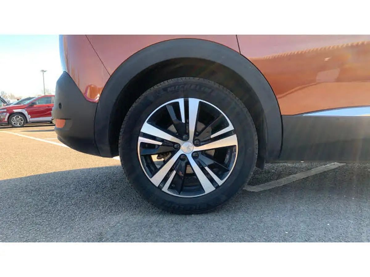 2024-peugeot-5008-suv-12-gt-134bhp-big-6