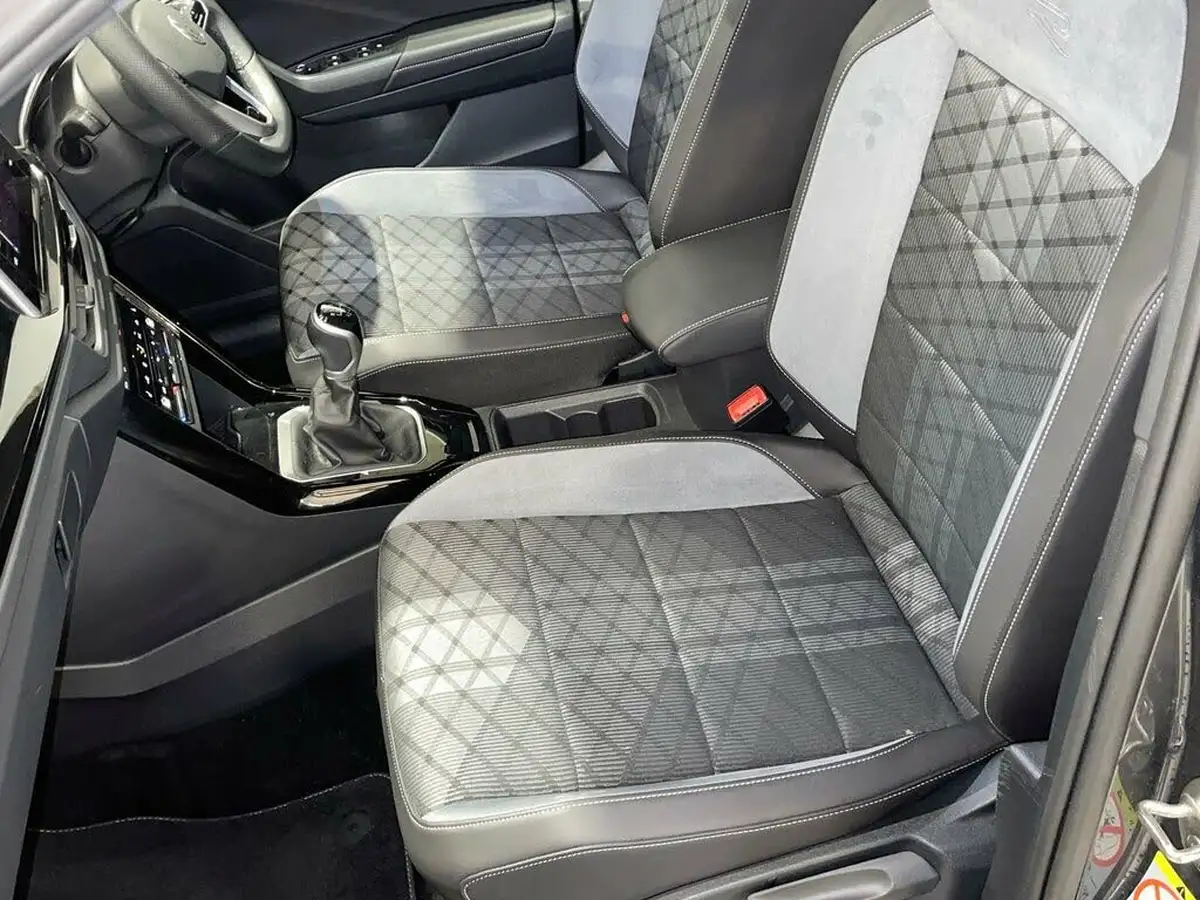 2023-volkswagen-t-roc-15-tsi-r-line-hatchback-5d-big-20