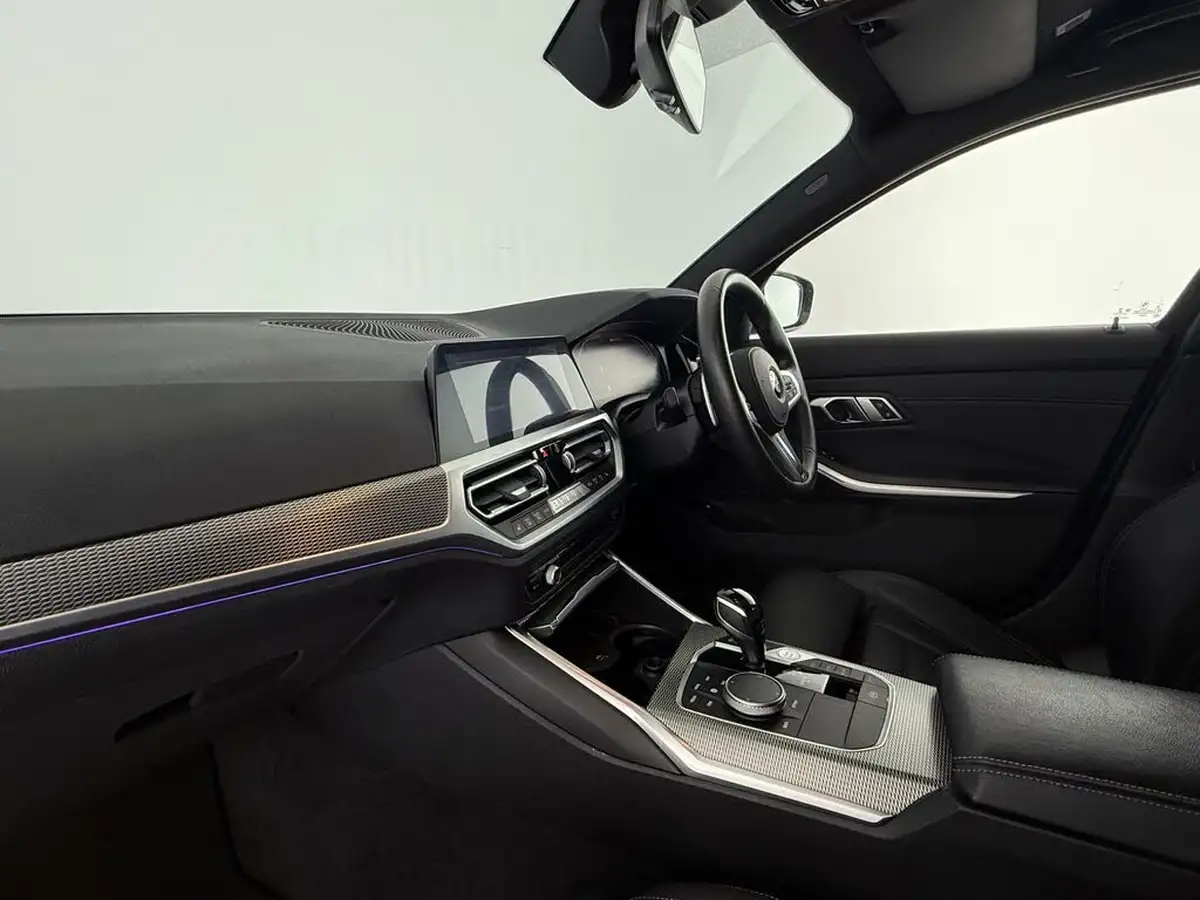 2019-bmw-3-series-20-330e-m-sport-plus-pack-big-16