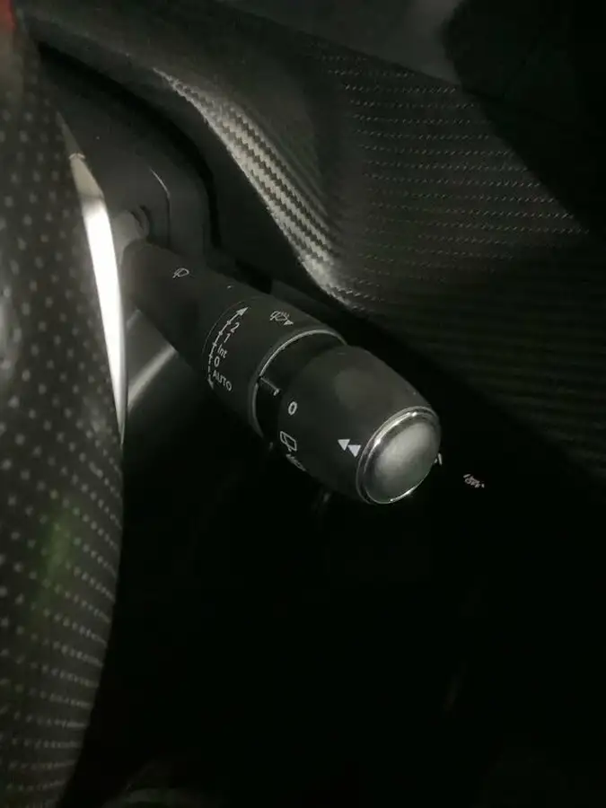2020-peugeot-2008-suv-12-puretech-gt-155bhp-eat8-big-22