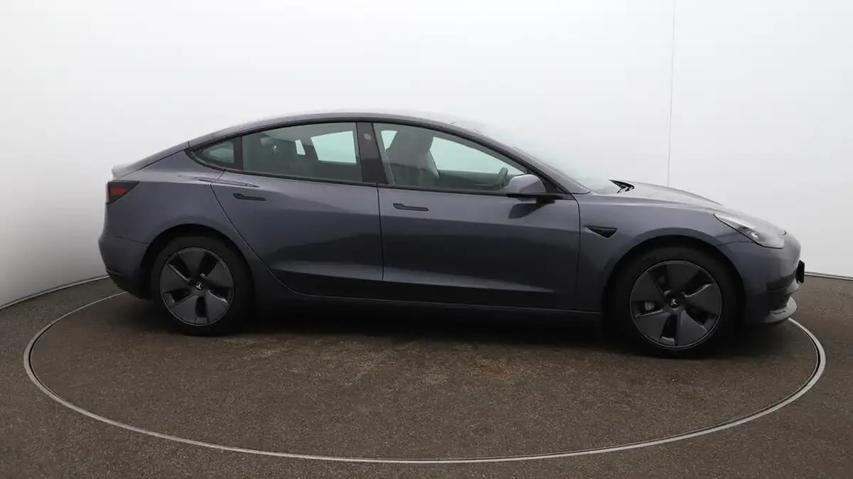 2021-tesla-model-3-e-standard-plus-big-48