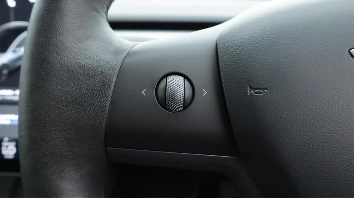 2021-tesla-model-3-e-standard-plus-big-24