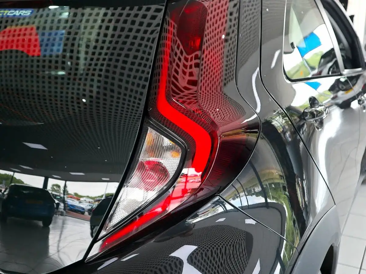 2023-toyota-aygo-x-10-vvt-i-pure-big-13