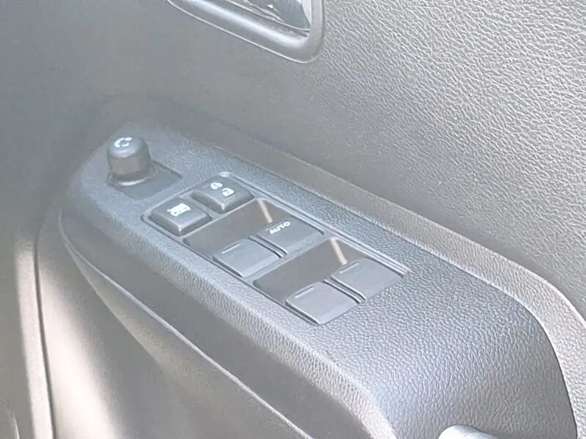 2021-suzuki-ignis-12-dualjet-sz5-big-9