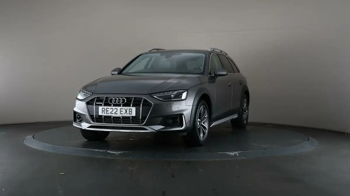 2022-audi-a4-allroad-20-45-tfsi-allroad-sport-big-39