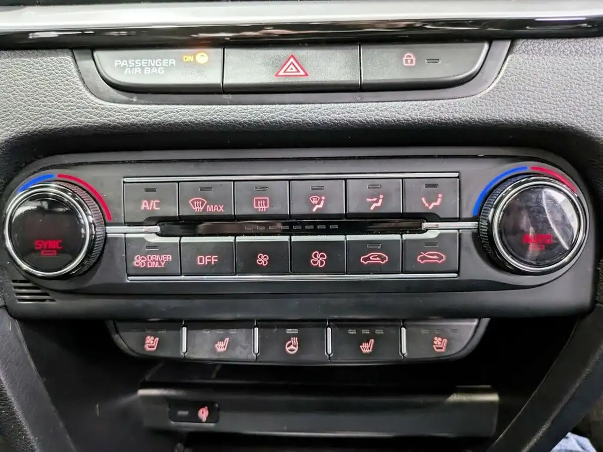 2020-kia-xceed-16-gdi-first-edition-big-19