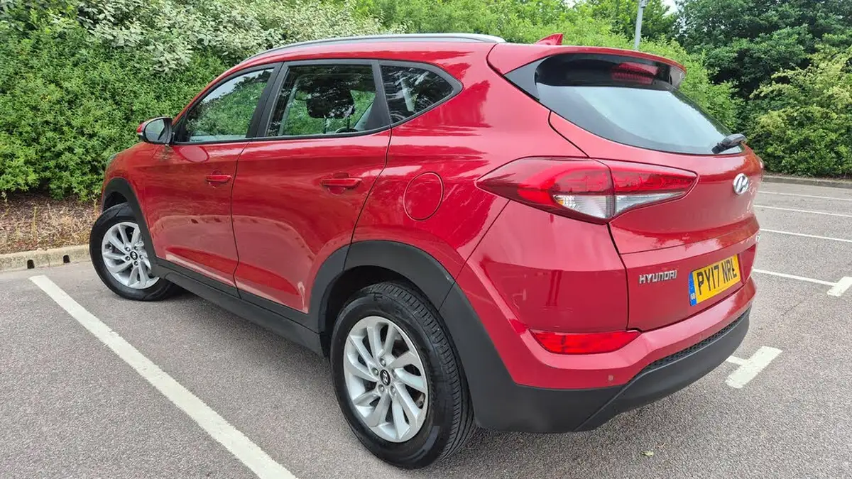 2017-hyundai-tucson-17crdi-blue-drive-se-nav-141ps-dct-big-3