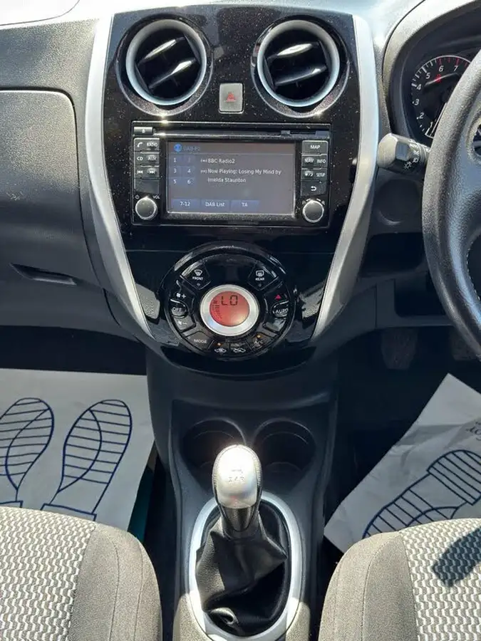 2015-nissan-note-12-acenta-premium-dig-s-98ps-style-pack-big-9