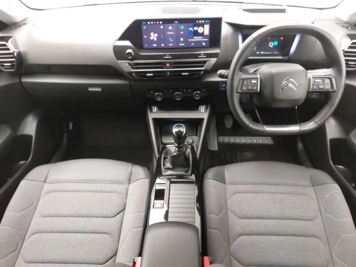 2023-citroen-c4-12-puretech-c-series-edition-big-2