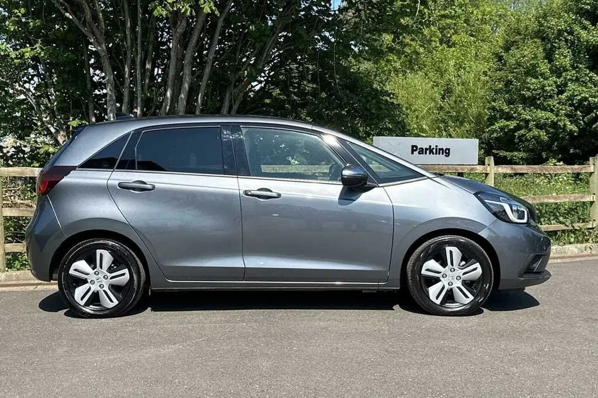 2022-honda-jazz-15-i-mmd-ex-107ps-big-4
