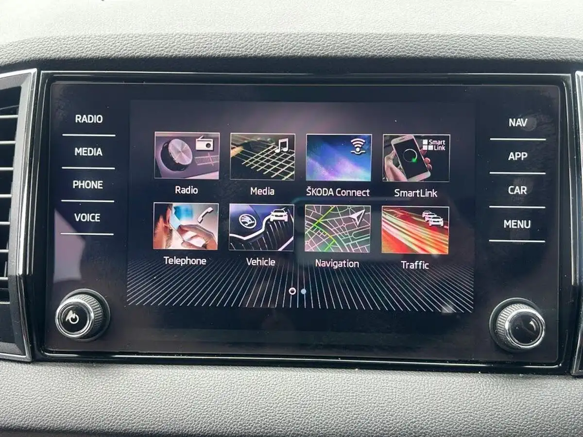 2018-skoda-karoq-20tdi-scr-se-l-dsg-big-26