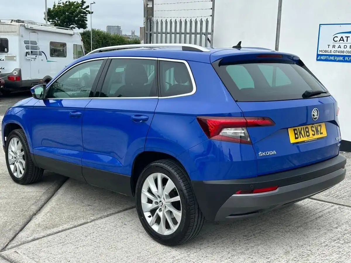 2018-skoda-karoq-20tdi-scr-se-l-dsg-big-2