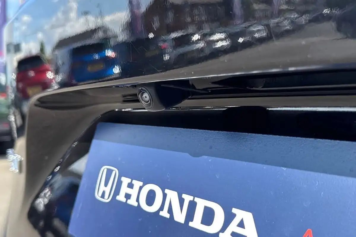 2023-honda-hr-v-15-i-mmd-elegance-big-39
