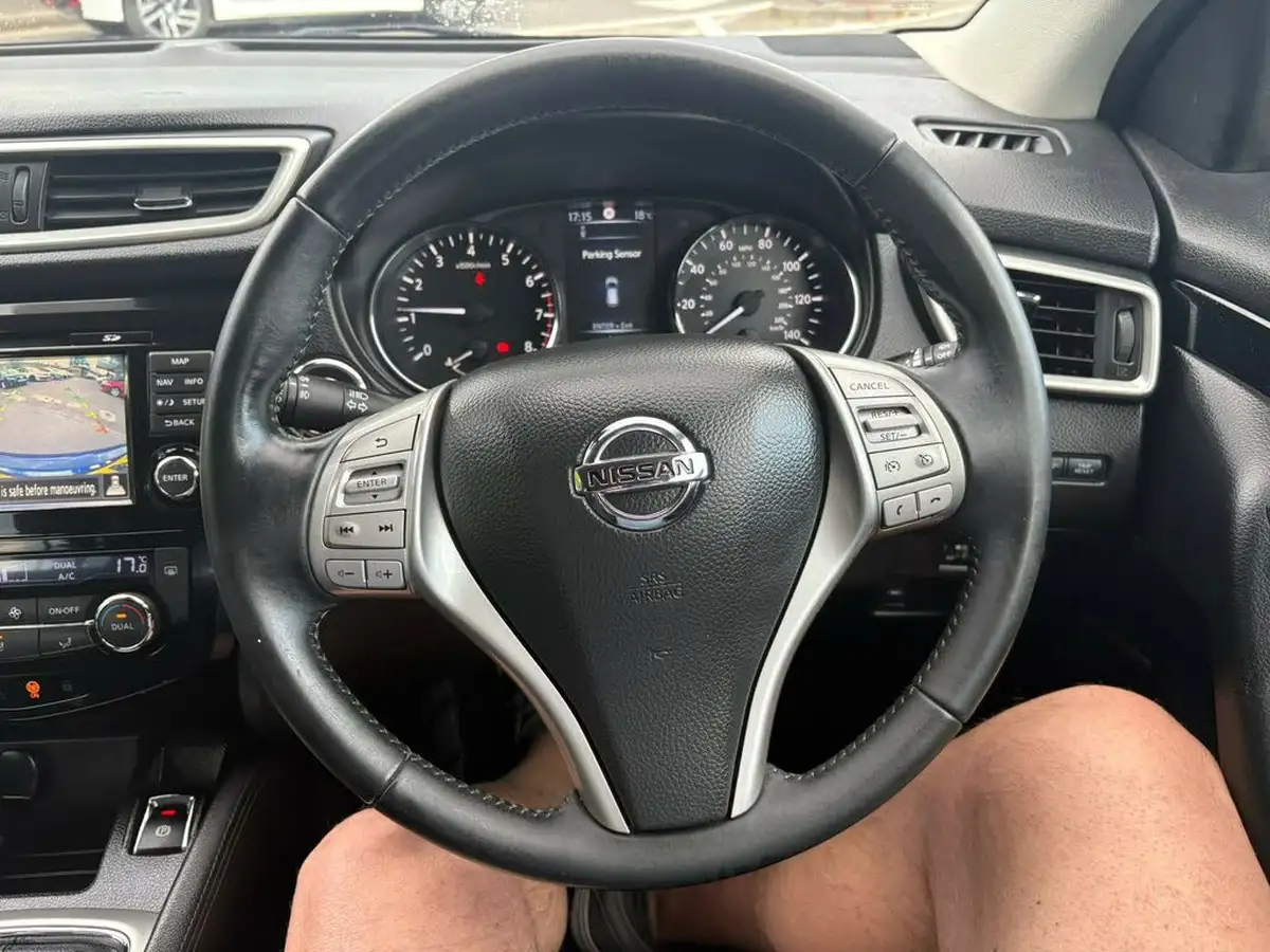 2015-nissan-qashqai-16-n-tec-big-14