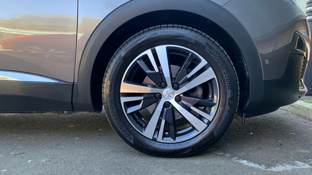 2020-peugeot-5008-suv-20-bluehdi-gt-line-big-17