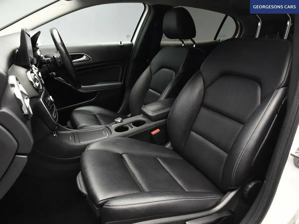 2018-mercedes-benz-gla-class-21d-gla-220d-sport-177ps-executivess-big-21