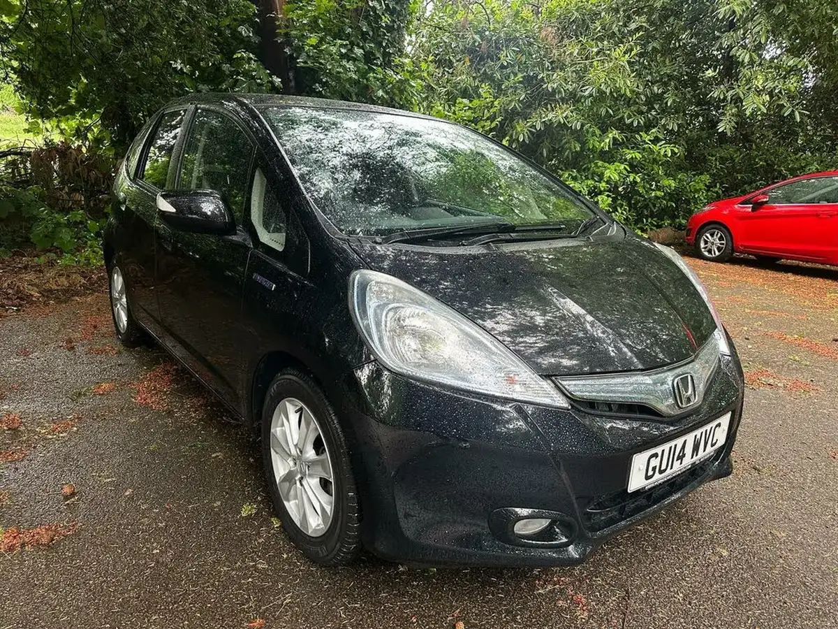 2014-honda-jazz-13-hs-t-big-2