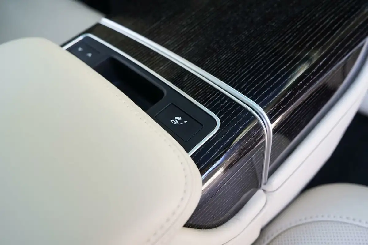 2019-land-rover-range-rover-44-sdv8-autobiography-lwb-big-42