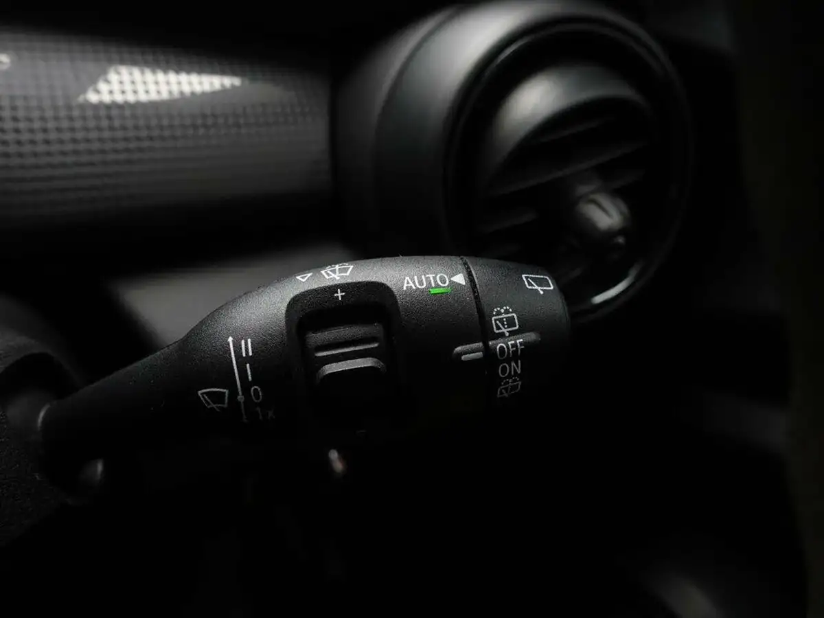 2018-mini-cooper-15-cooper-series-ii-ss-hatchback-5d-big-29