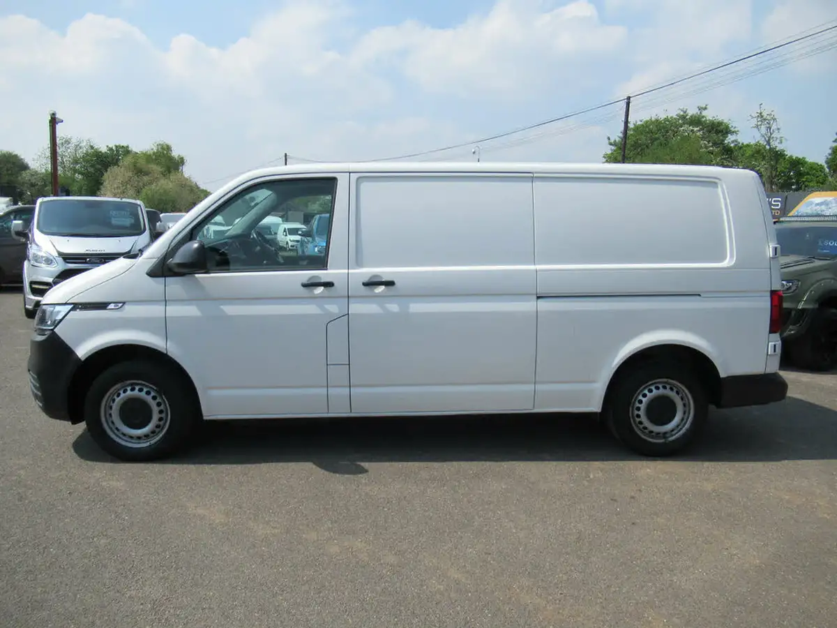 2020-volkswagen-transporter-20tdi-t28-startline-bmt-lwb-110pseu6dt-e-big-3