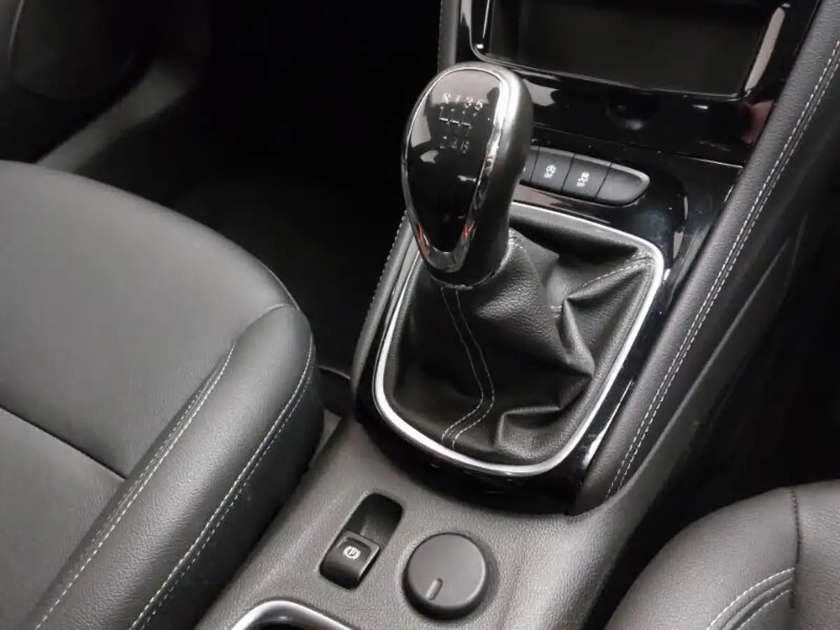 2020-vauxhall-astra-12-turbo-elite-nav-big-13