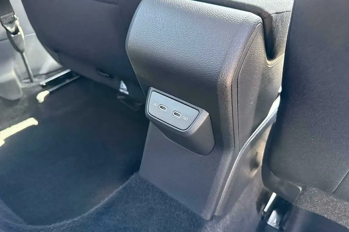 2024-volkswagen-taigo-10-tsi-life-110ps-dsg-big-22
