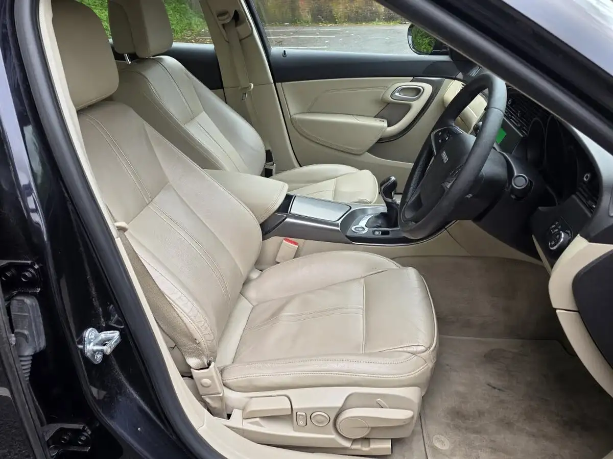 2011-saab-9-5-20td-vector-se-20tid-160ps-saloon-4d-big-10