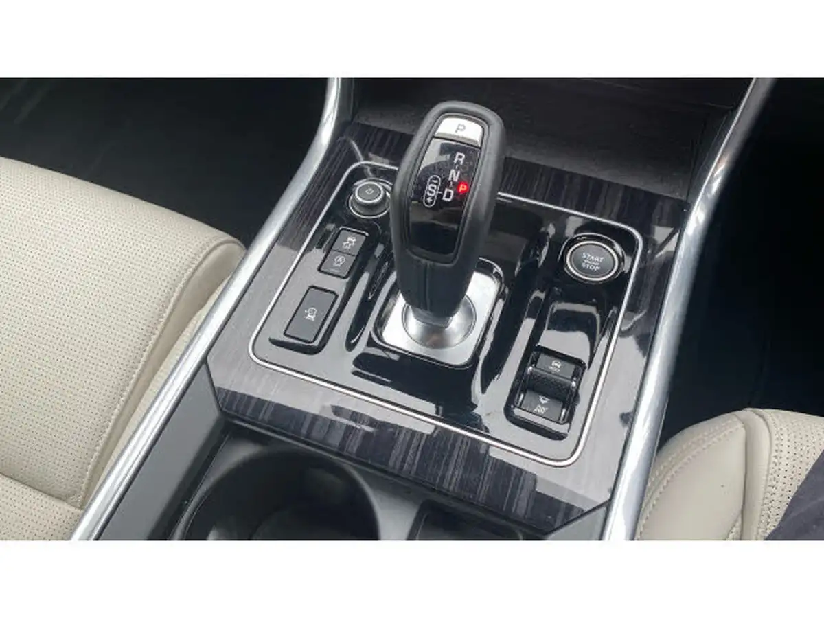2024-jaguar-xe-20-d200-r-dynamic-s-big-44
