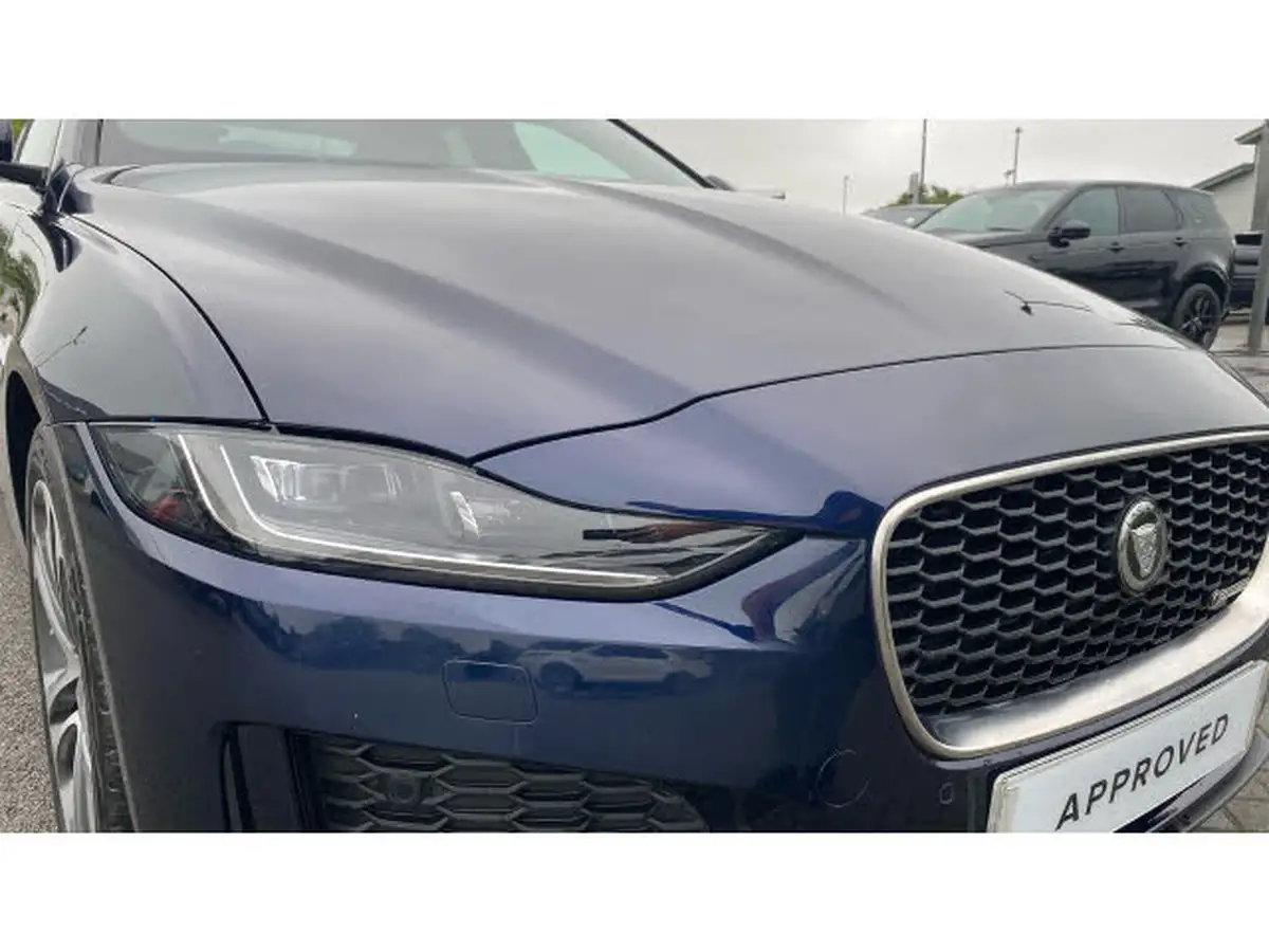 2024-jaguar-xe-20-d200-r-dynamic-s-big-16