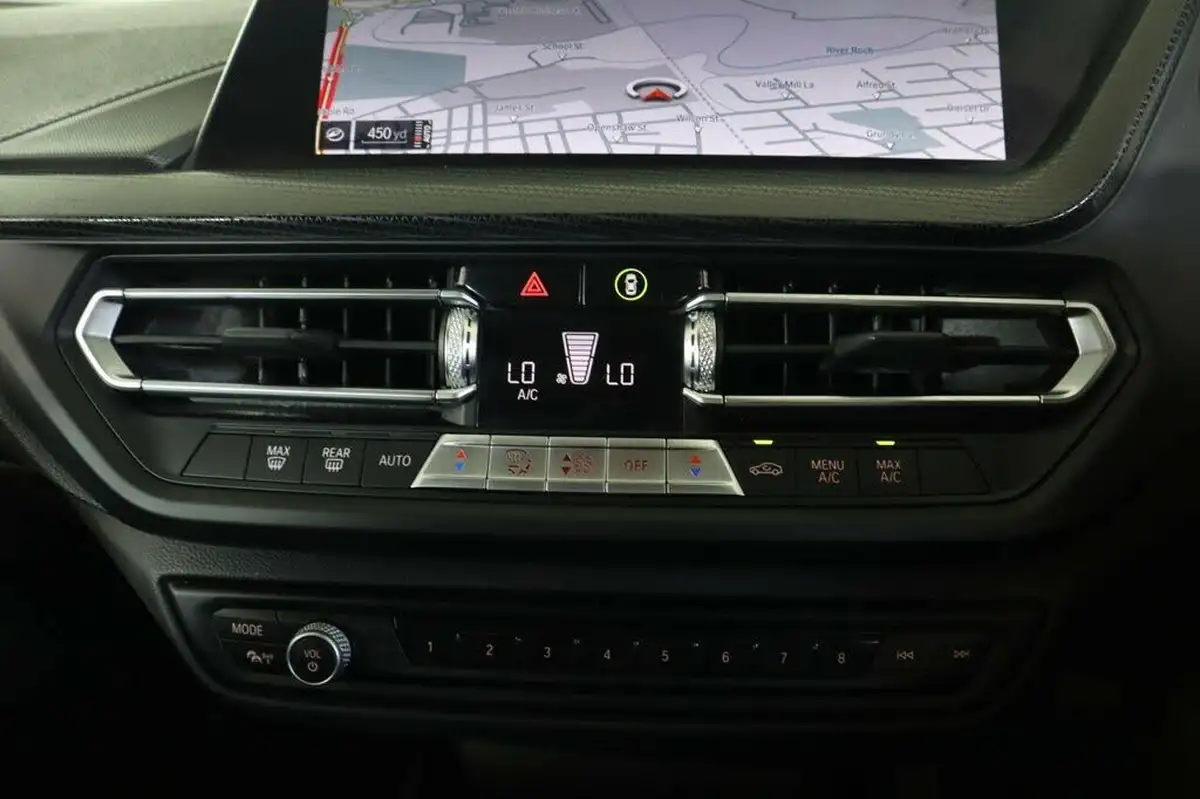 2023-bmw-1-series-15-118i-sport-dct-big-28