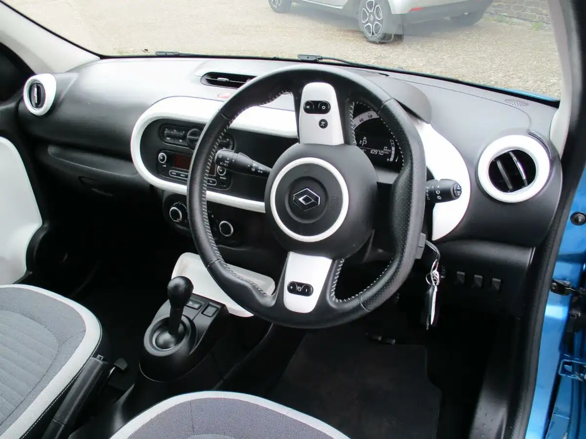 2017-renault-twingo-09-tce-dynamique-big-12