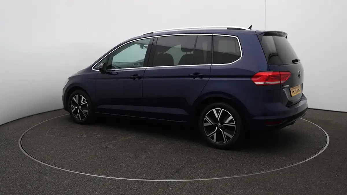 2020-volkswagen-touran-15-tsi-sel-dsg-big-30