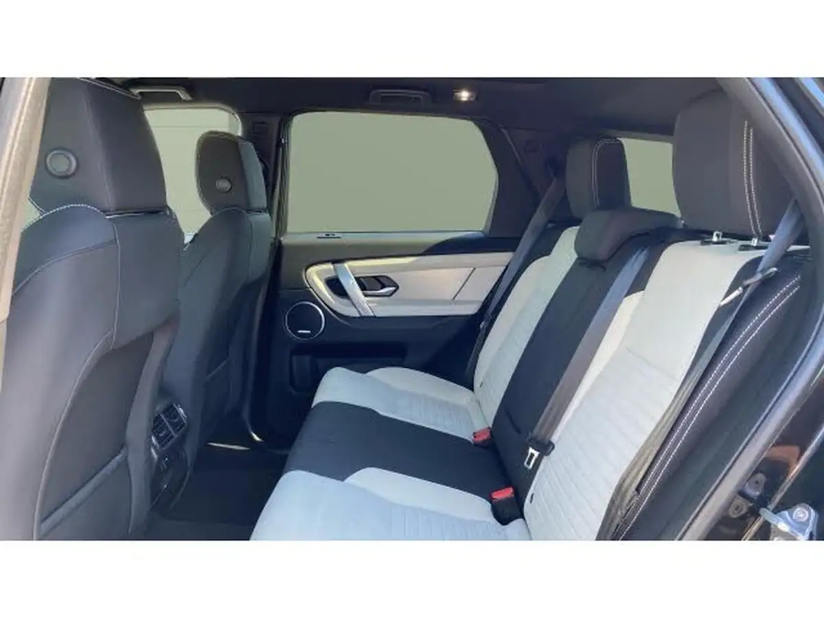2022-land-rover-discovery-sport-big-3