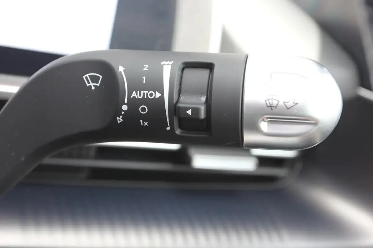2024-hyundai-ioniq-6-e-ultimate-228ps-single-motor-rwd-big-26