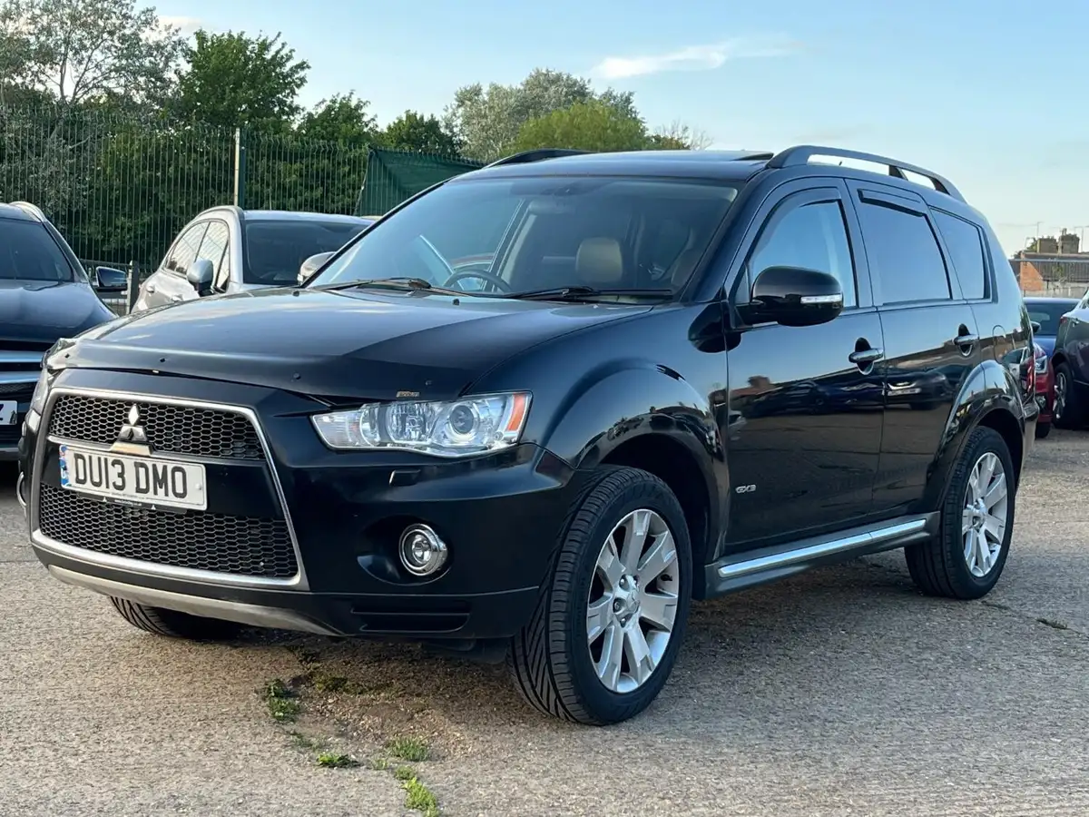 2012-mitsubishi-outlander-22td-gx4-2268cc-big-1