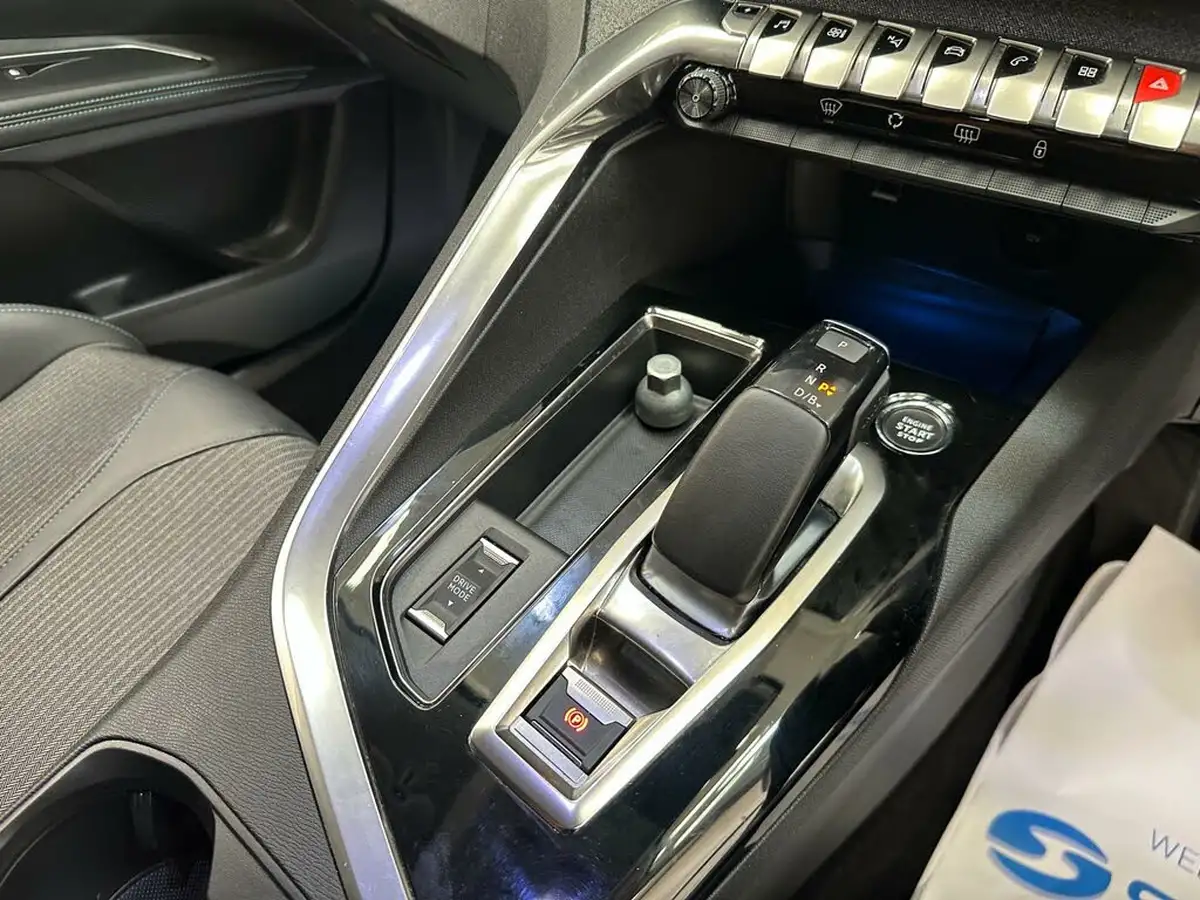 2022-peugeot-3008-suv-16-puretech-allure-premium-225bhp-hybrid-big-14