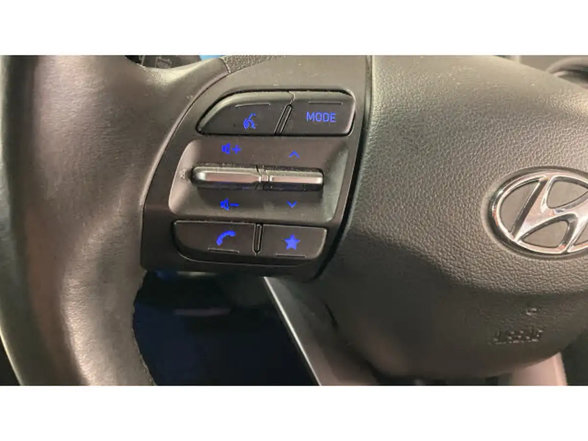 2022-hyundai-kona-e-premium-204ps-64kwh-7kw-obc-big-32