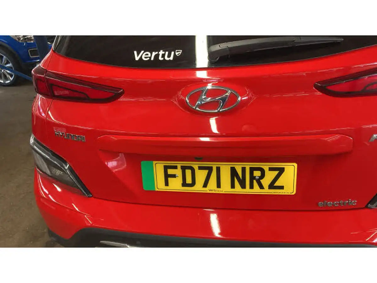 2022-hyundai-kona-e-premium-204ps-64kwh-7kw-obc-big-60