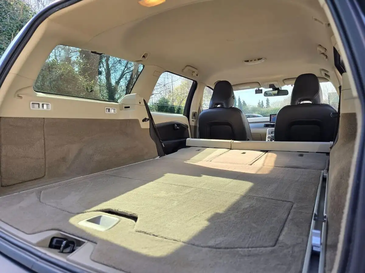 2011-volvo-xc70-30-t6-se-big-53