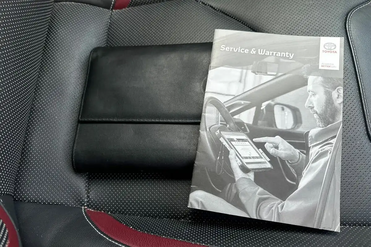 2020-toyota-corolla-20-vvt-i-excel-trk-hatchback-big-24
