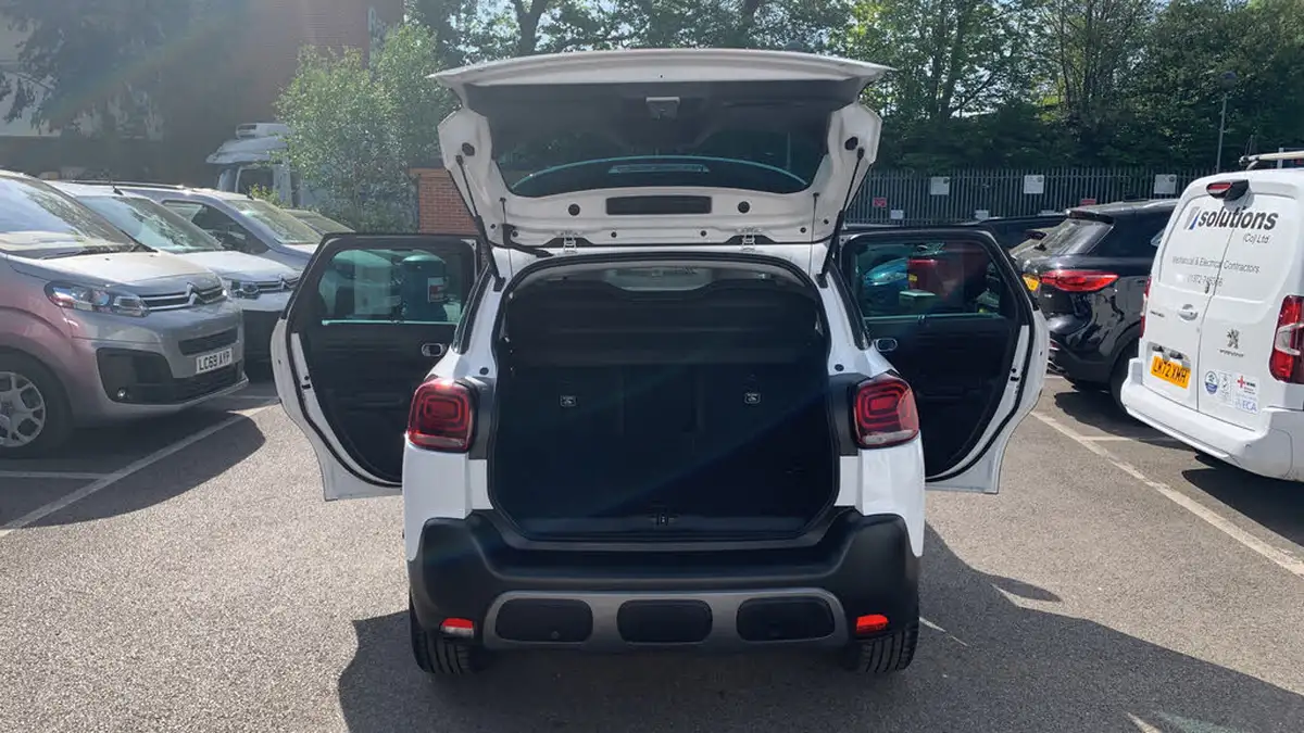 2021-citroen-c3-aircross-12-puretech-shine-plus-110ps-big-54