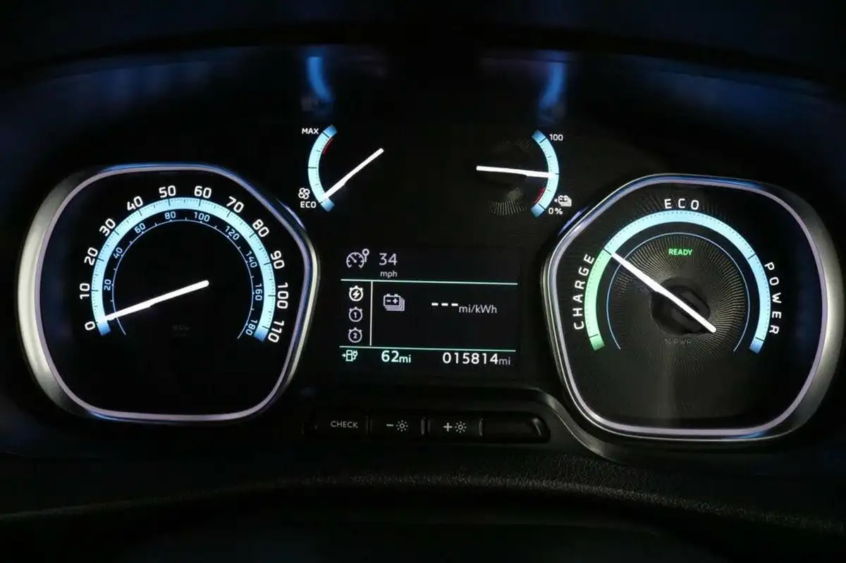 2021-peugeot-expert-e-professional-standard-75kwh-panel-big-39
