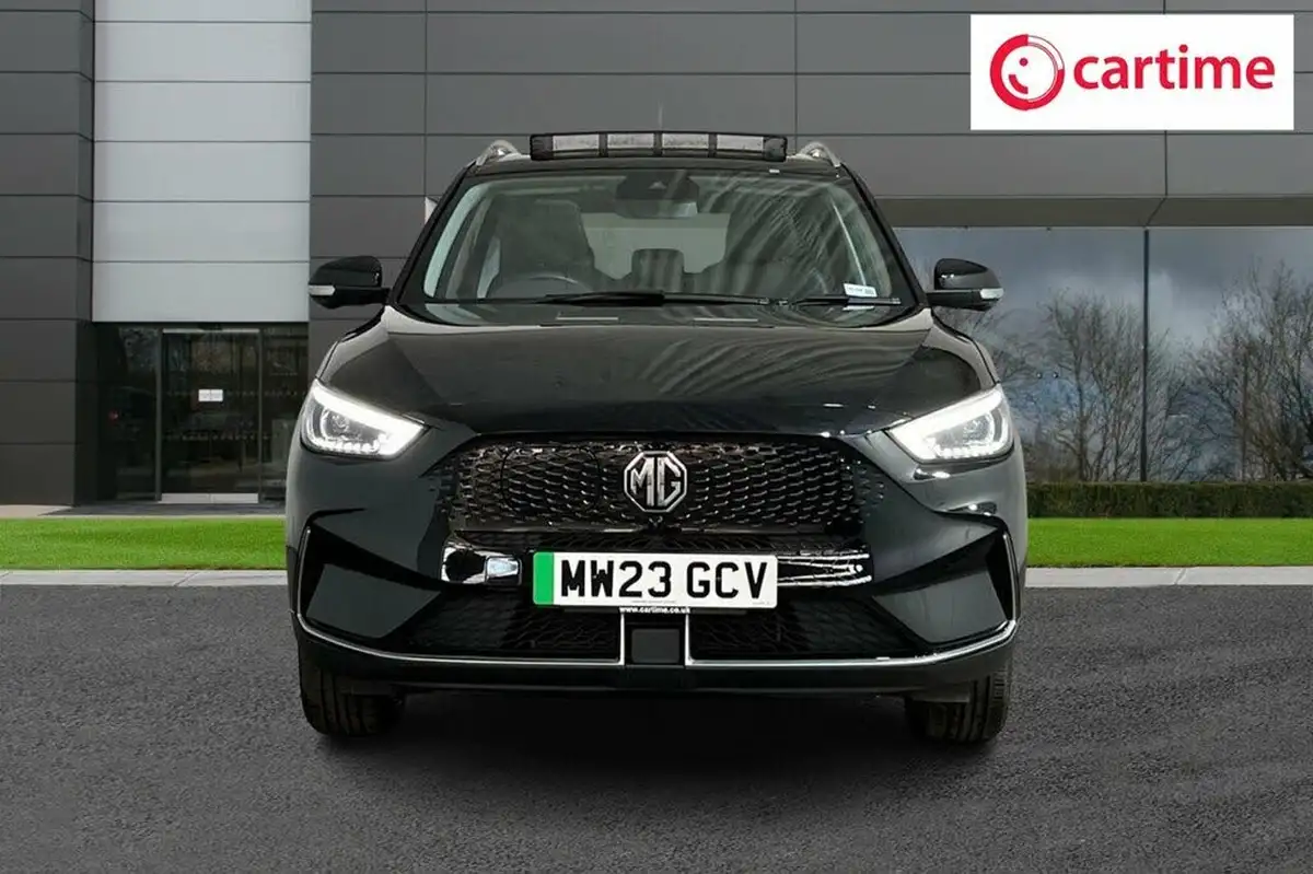 2023-mg-zs-suv-e-trophy-ev-156ps-long-range-big-4